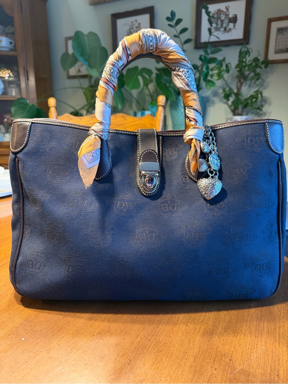 Vintage Dooney and Bourke Double Handle Tote